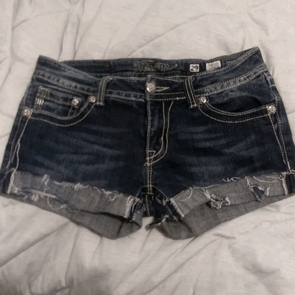 MISS ME shorts